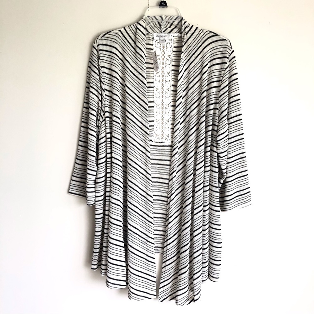 Avenue Striped Open Front Crochet Detail Cardigan 14/16